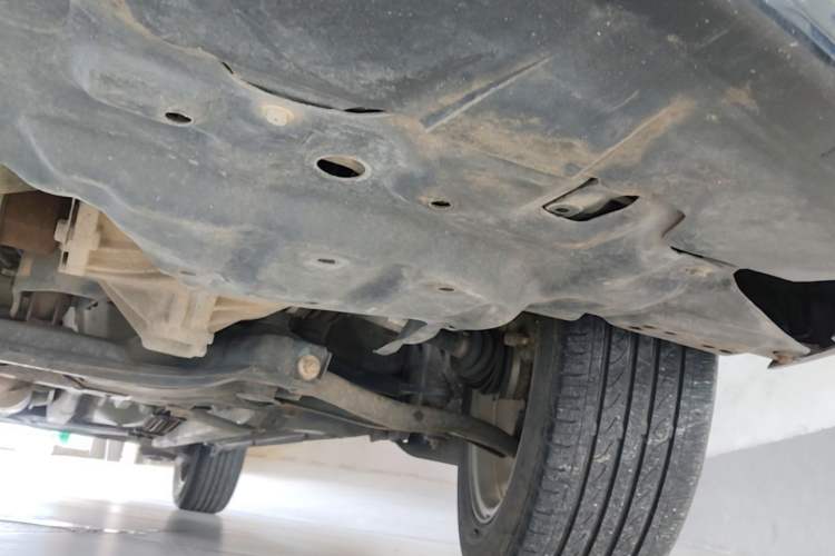 Used Geely Auto Diamond 2013 1.5L Manual Elite Model Chassis Front Left