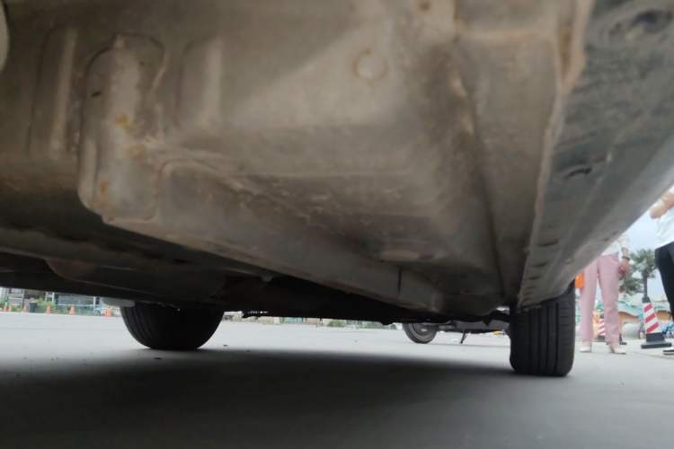 Used Geely Auto Diamond 2013 1.5L Manual Entry-Level Model Chassis Rear Right