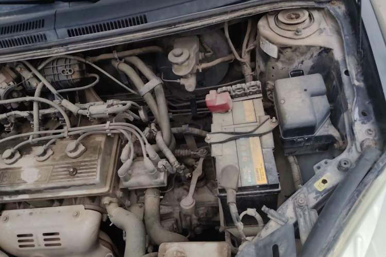 Used Geely Auto Diamond 2013 1.5L Manual Entry-Level Model Engine Bay Left