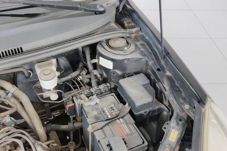 Used Geely Auto Diamond 2013 1.5L Manual Elite Model Engine Bay Left