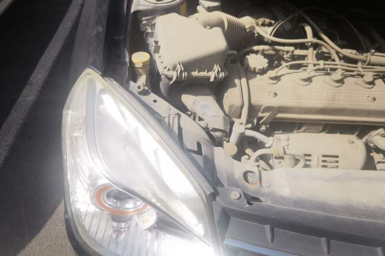 Used Geely Auto Diamond 2013 1.5L Manual Elite Model Engine Bay Right