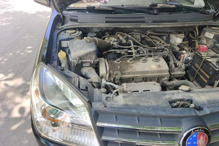 Used Geely Auto Diamond 2013 1.5L Manual Elite Model Engine Bay Right