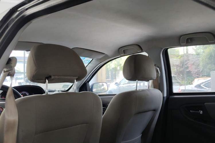 Used Geely Auto Diamond 2013 1.5L Manual Elite Model Headliner