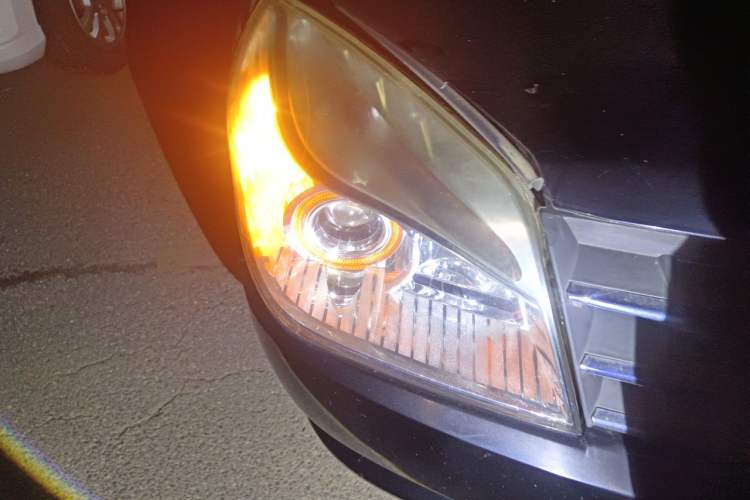 Used Geely Auto Diamond 2013 1.5L Manual Entry-Level Model Right Front Headlight