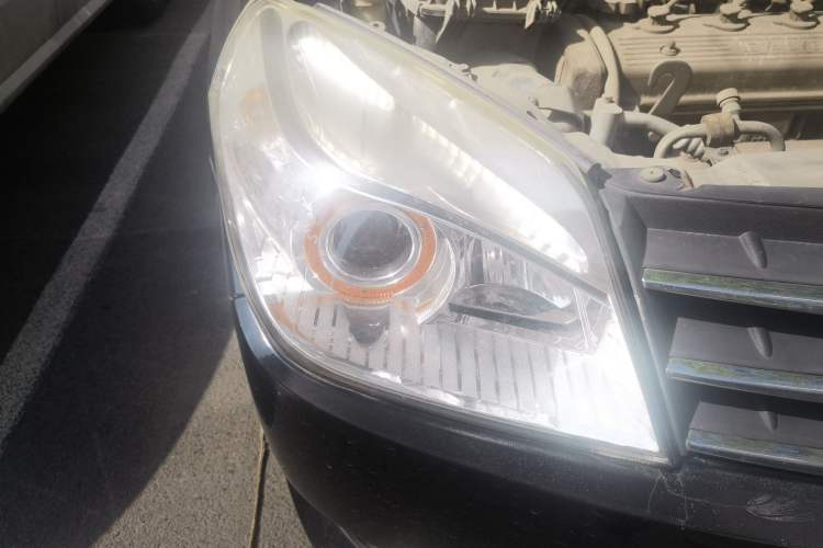 Used Geely Auto Diamond 2013 1.5L Manual Elite Model Right Front Headlight