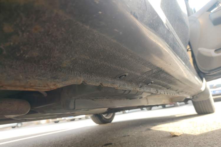 Used Geely Auto Diamond 2013 1.5L Manual Elite Model Right Side Sill