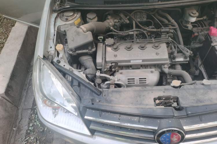 Used Geely Auto Diamond 2013 1.5L Manual Entry-Level Model Engine Bay Right