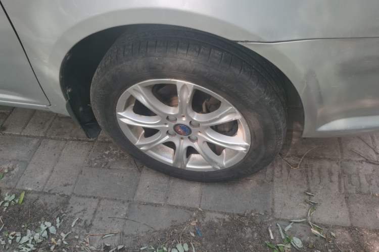 Used Geely Auto Diamond 2013 1.5L Manual Entry-Level Model Right Front Wheel Hub