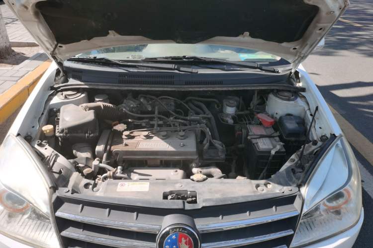 Used Geely Auto Diamond 2013 1.5L Manual Entry-Level Model Engine Bay
