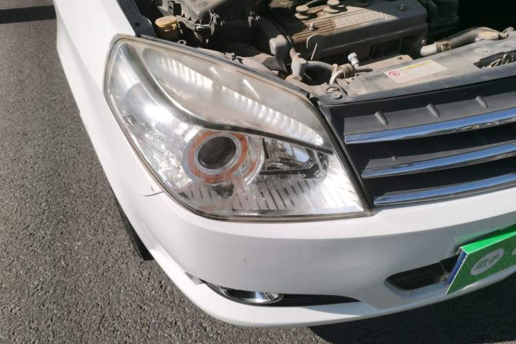Used Geely Auto Diamond 2013 1.5L Manual Entry-Level Model Right Front Headlight