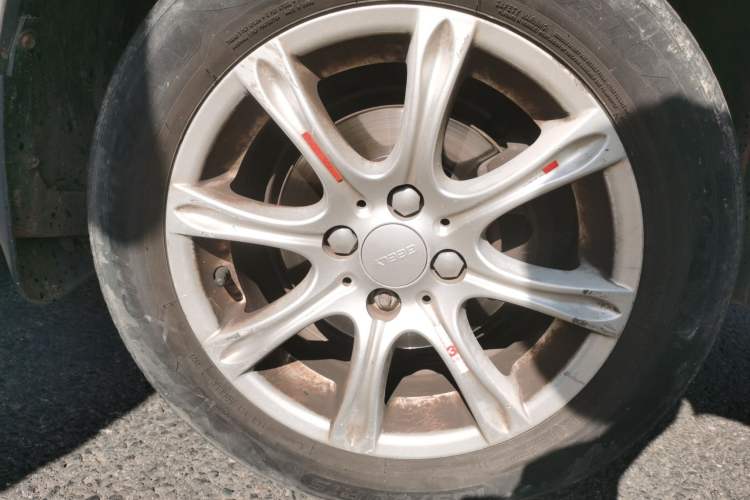 Used Geely Auto Diamond 2013 1.5L Manual Entry-Level Model Right Front Wheel Hub