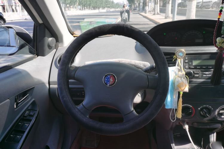 Used Geely Auto Diamond 2013 1.5L Manual Entry-Level Model Steering Wheel