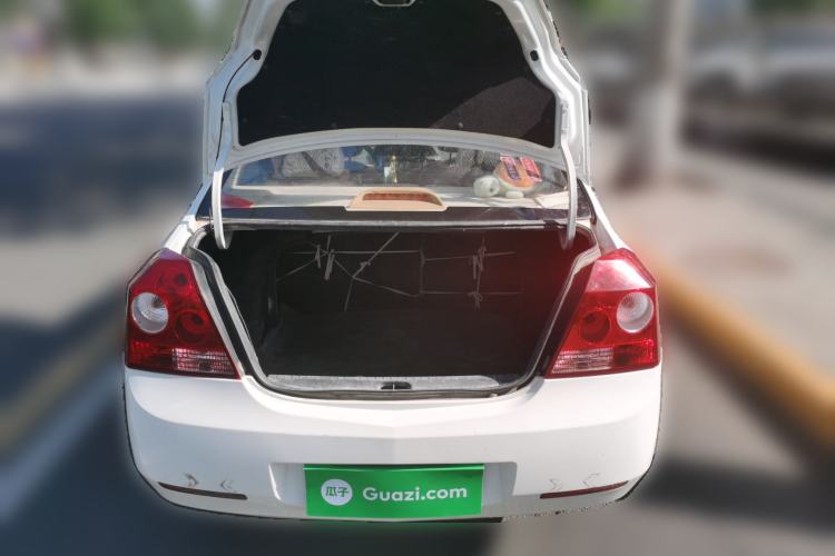 Used Geely Auto Diamond 2013 1.5L Manual Entry-Level Model Trunk