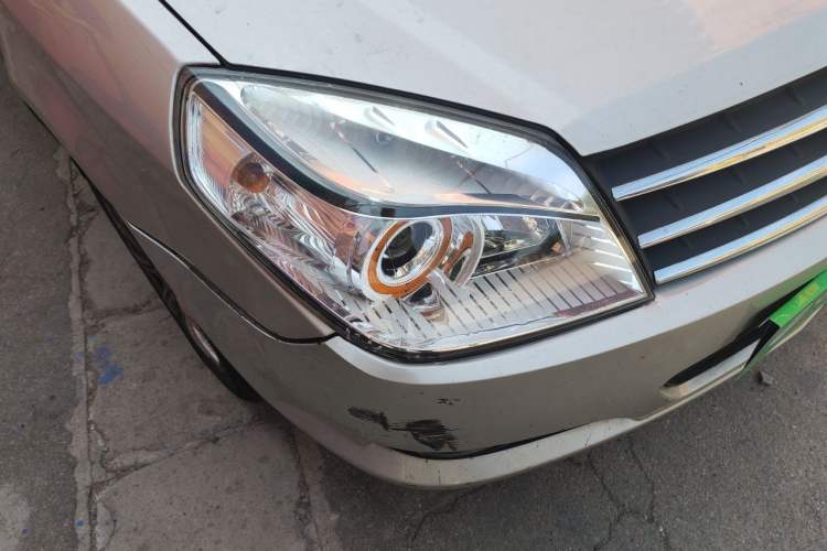 Used Geely Auto Diamond 2013 1.5L Manual Entry-Level Model Right Front Headlight