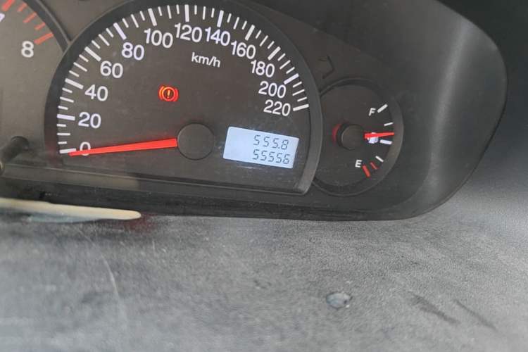Used Geely Auto Diamond 2013 1.5L Manual Elite Model Odometer Close Up