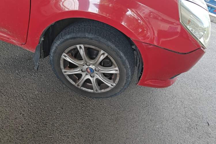 Used Geely Auto Diamond 2013 1.5L Manual Elite Model Right Front Wheel Hub
