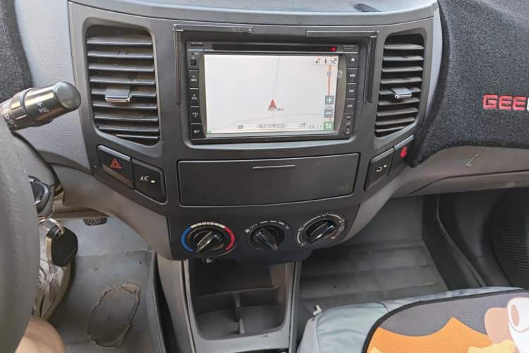Used Geely Auto Diamond 2013 1.5L Manual Entry-Level Model Audio And AC Panel