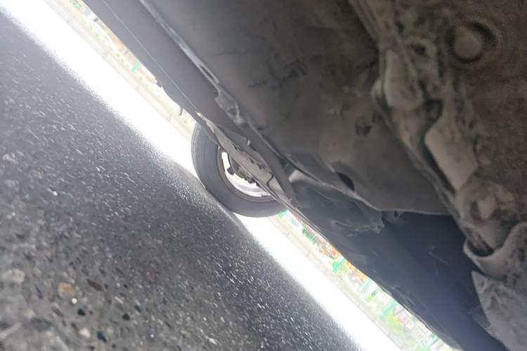 Used Geely Auto Diamond 2013 1.5L Manual Elite Model Chassis Front Right