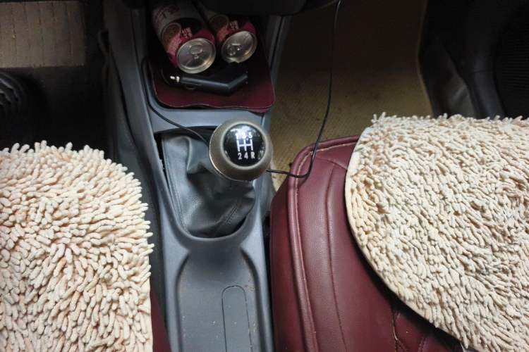 Used Geely Auto Diamond 2013 1.5L Manual Entry-Level Model Gear Lever