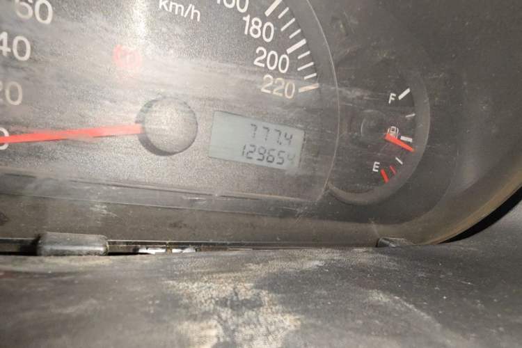 Used Geely Auto Diamond 2013 1.5L Manual Elite Model Odometer Close Up