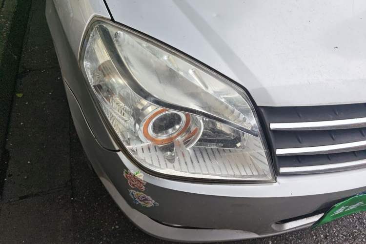 Used Geely Auto Diamond 2013 1.5L Manual Elite Model Right Front Headlight