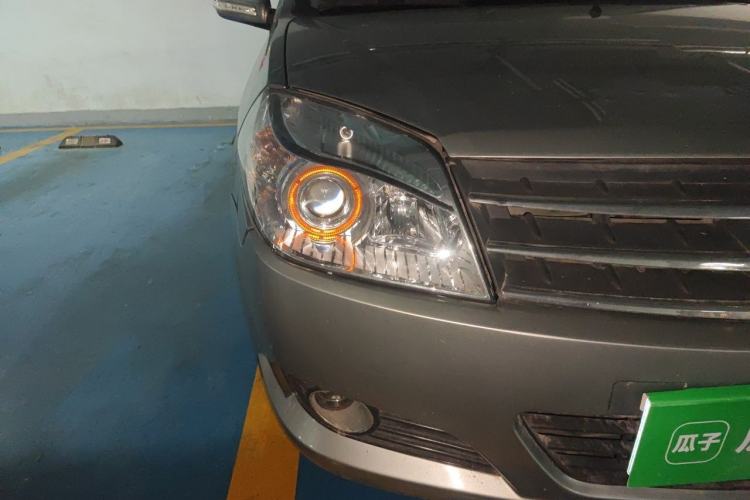 Used Geely Auto Diamond 2013 1.5L Manual Entry-Level Model Right Front Headlight