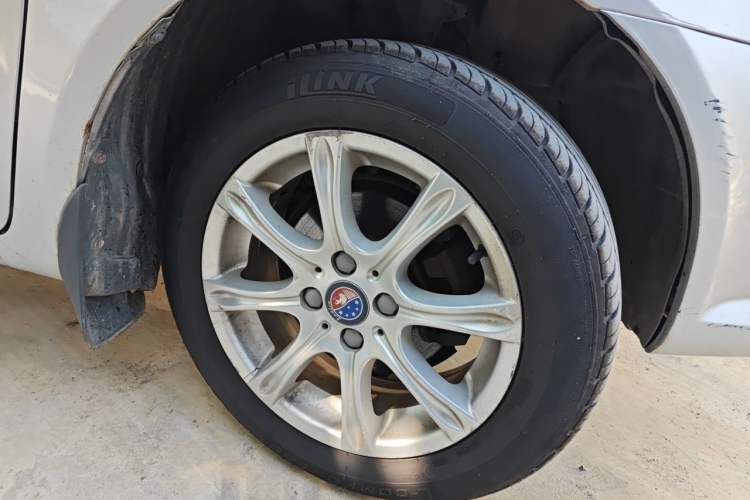Used Geely Auto Diamond 2013 1.5L Manual Entry-Level Model Right Front Wheel Hub