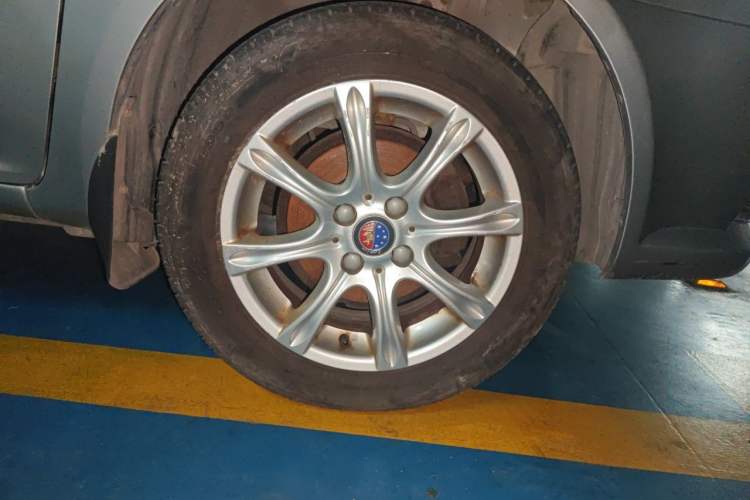 Used Geely Auto Diamond 2013 1.5L Manual Entry-Level Model Right Front Wheel Hub