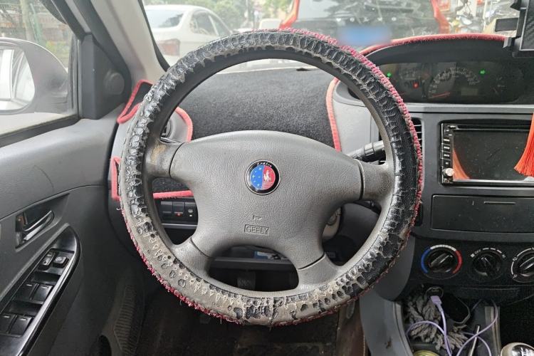 Used Geely Auto Diamond 2013 1.5L Manual Elite Model Steering Wheel