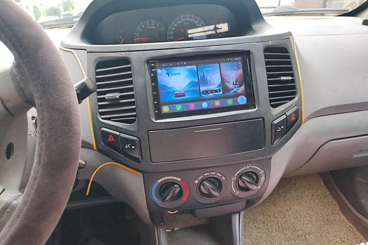 Used Geely Auto Diamond 2013 1.5L Manual Elite Model Audio And AC Panel