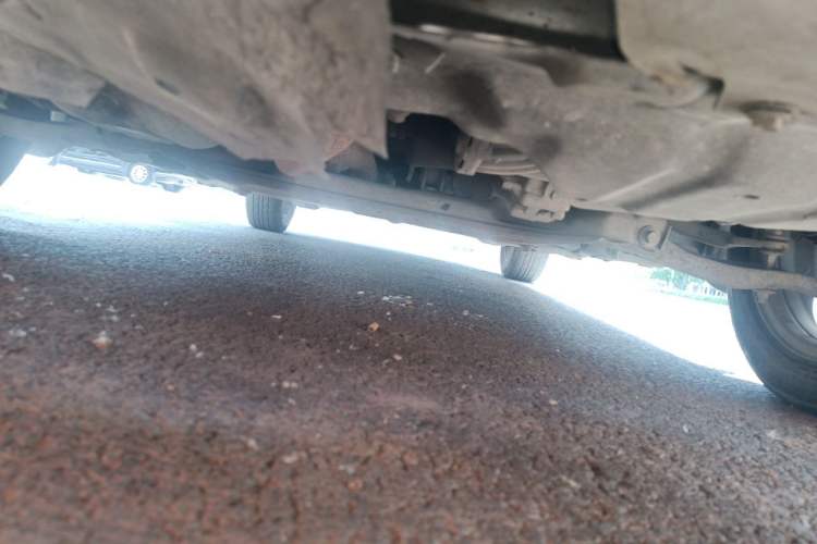 Used Geely Auto Diamond 2013 1.5L Manual Entry-Level Model Chassis Front