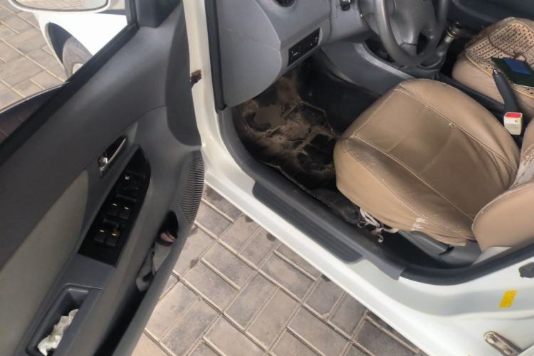 Used Geely Auto Diamond 2013 1.5L Manual Entry-Level Model Driver Seat