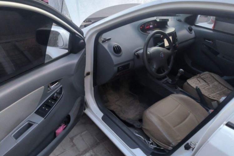 Used Geely Auto Diamond 2013 1.5L Manual Entry-Level Model Driver Seat
