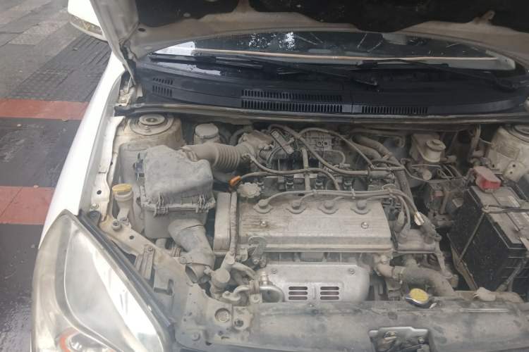 Used Geely Auto Diamond 2013 1.5L Manual Elite Model Engine Bay Right