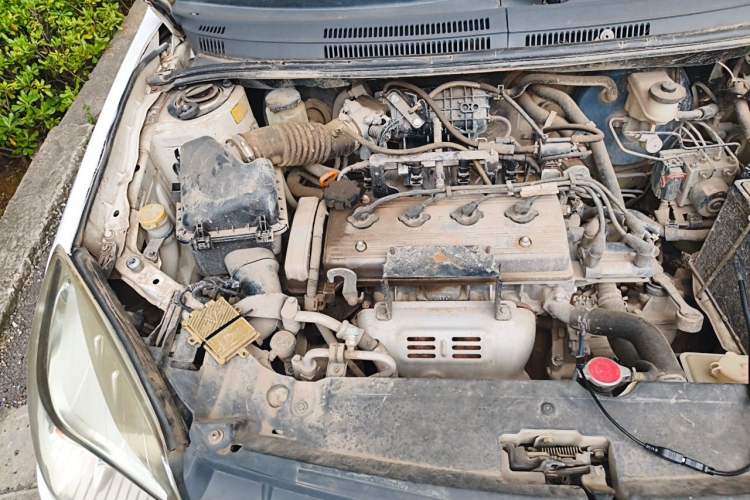 Used Geely Auto Diamond 2013 1.5L Manual Elite Model Engine Bay Right