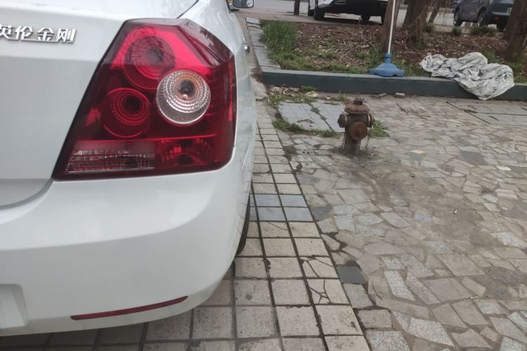 Used Geely Auto Diamond 2013 1.5L Manual Entry-Level Model Exterior 3