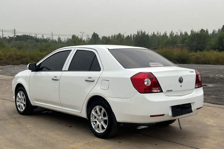 Used Geely Auto Diamond 2013 1.5L Manual Elite Model Exterior 3