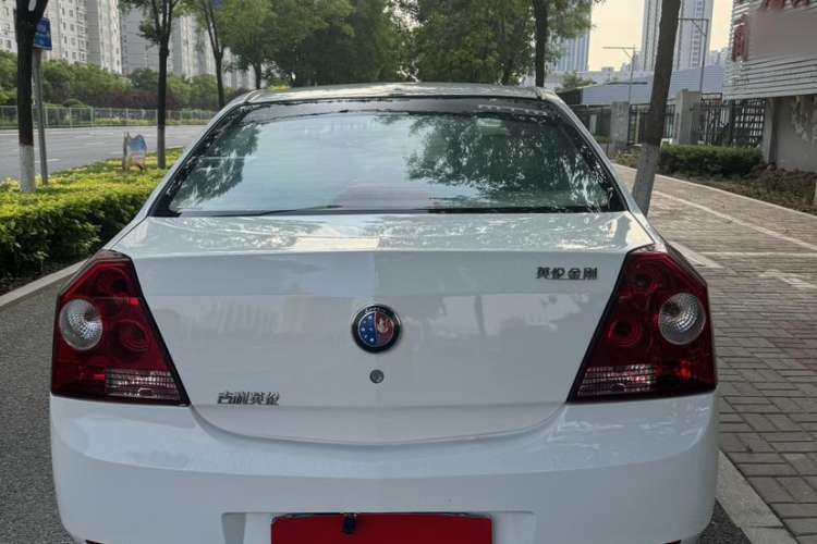 Used Geely Auto Diamond 2013 1.5L Manual Elite Model Exterior 4