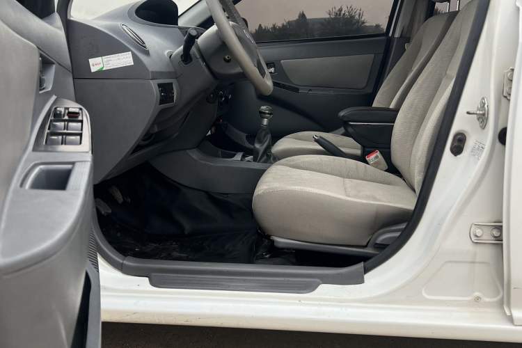 Used Geely Auto Diamond 2013 1.5L Manual Elite Model Interior 2