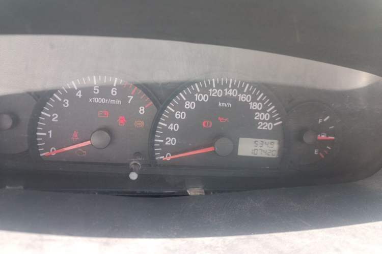 Used Geely Auto Diamond 2013 1.5L Manual Entry-Level Model Odometer Close Up