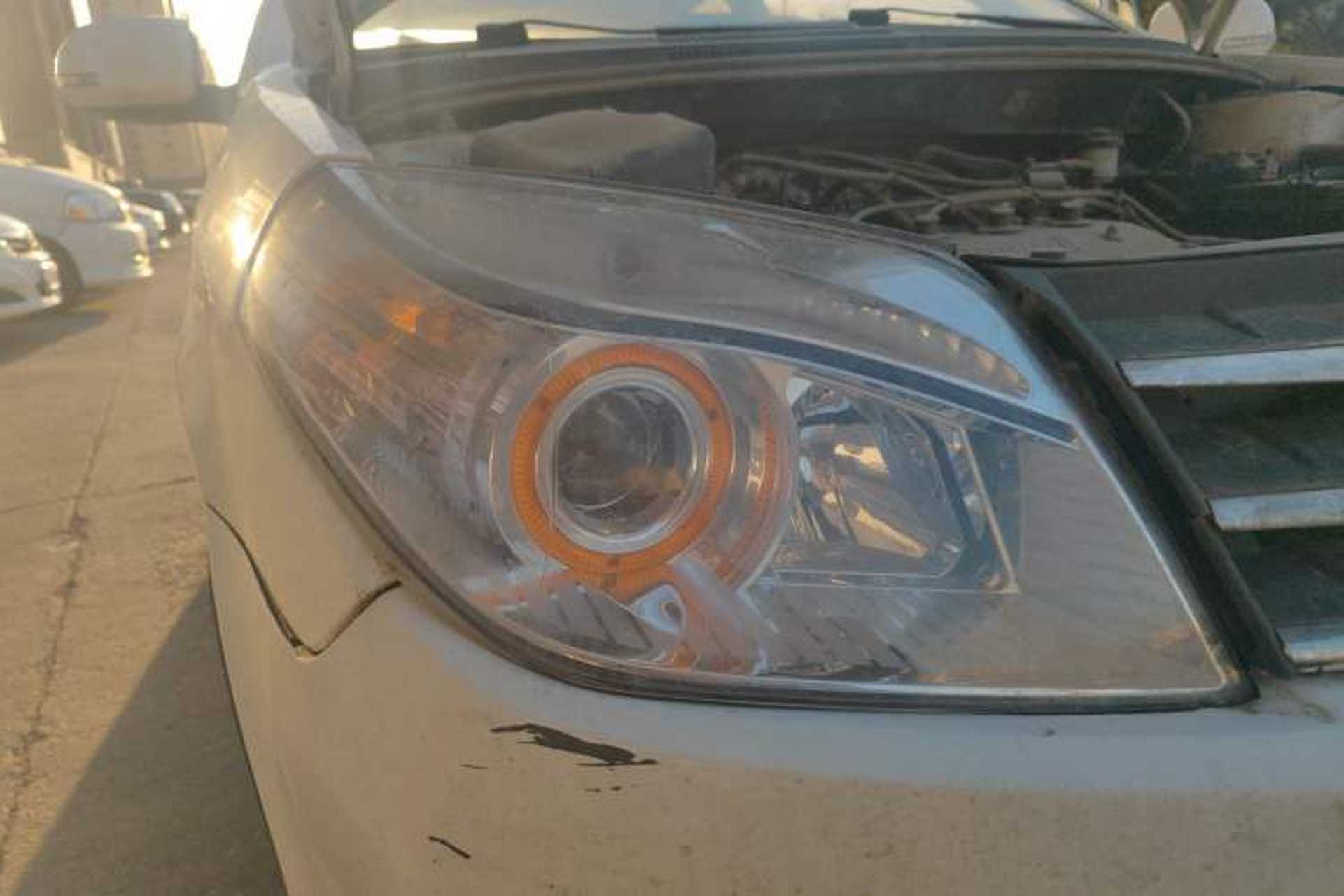 Used Geely Auto Diamond 2013 1.5L Manual Elite Model Right Front Headlight