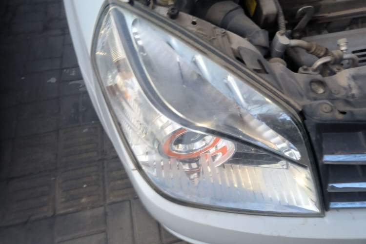 Used Geely Auto Diamond 2013 1.5L Manual Entry-Level Model Right Front Headlight