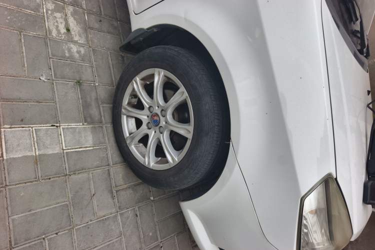 Used Geely Auto Diamond 2013 1.5L Manual Entry-Level Model Right Front Wheel Hub