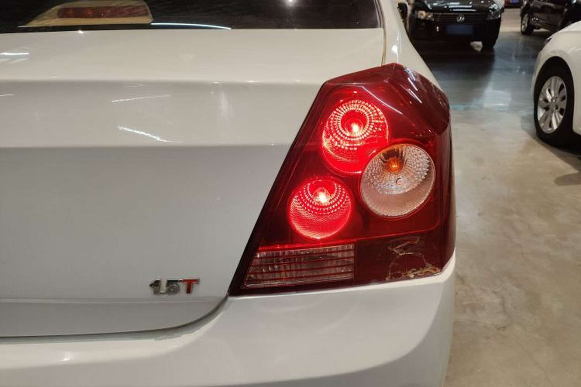 Used Geely Auto Diamond 2013 1.5L Manual Elite Model Right Rear Taillight