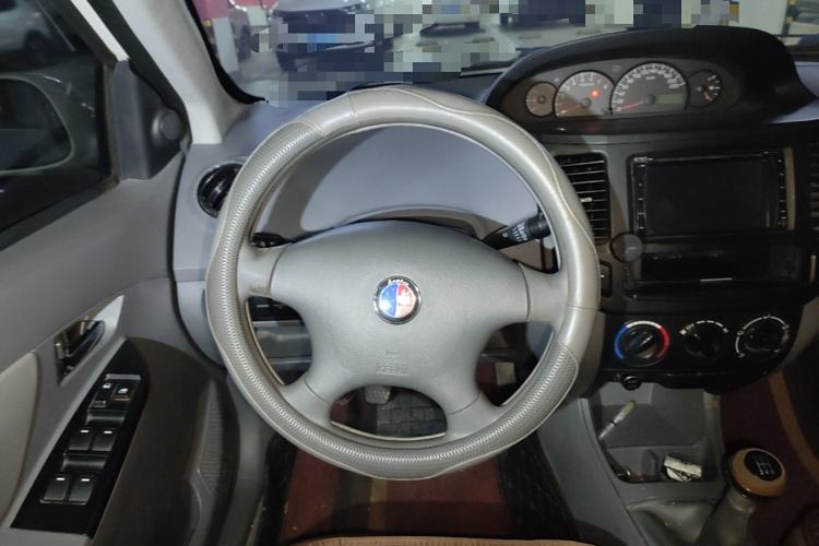Used Geely Auto Diamond 2013 1.5L Manual Elite Model Steering Wheel