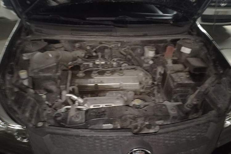 Used Geely Auto Diamond 2014 Sedan 1.5L Manual Elite Model Engine Bay