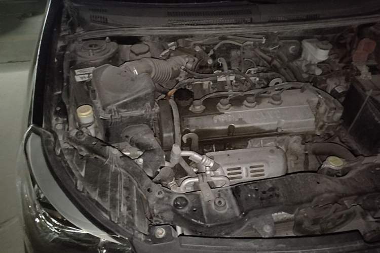 Used Geely Auto Diamond 2014 Sedan 1.5L Manual Elite Model Engine Bay Right