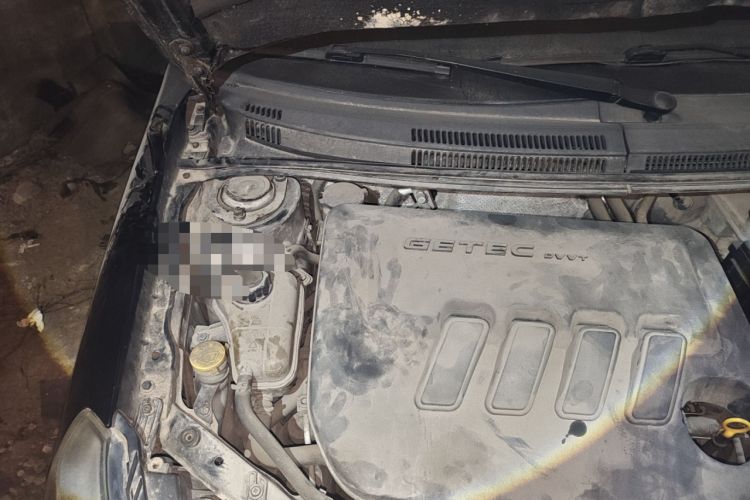 Used Geely Auto Diamond 2014 Sedan 1.5L Manual Entry-Level Model Engine Bay Right