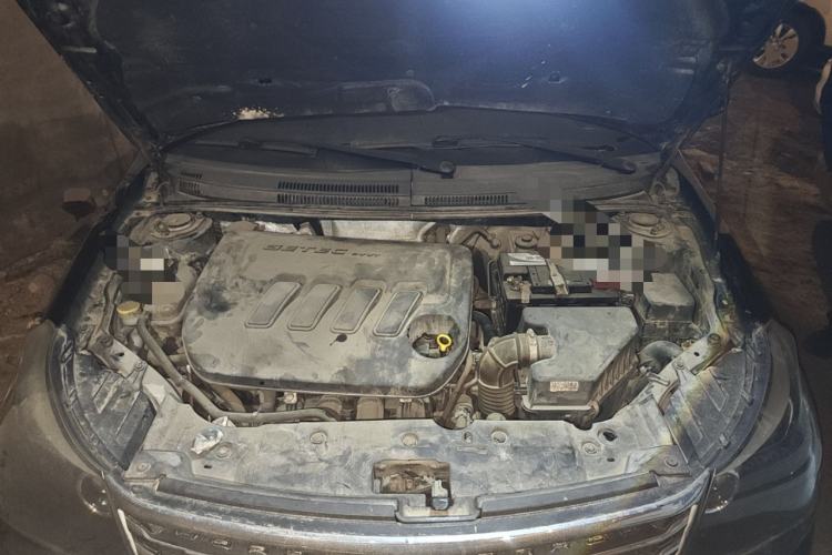 Used Geely Auto Diamond 2014 Sedan 1.5L Manual Entry-Level Model Engine Bay
