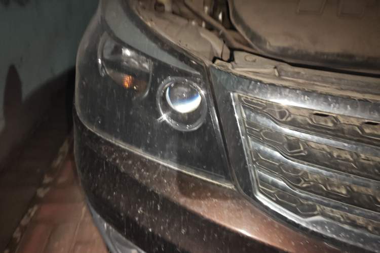 Used Geely Auto Diamond 2014 Sedan 1.5L Manual Entry-Level Model Right Front Headlight